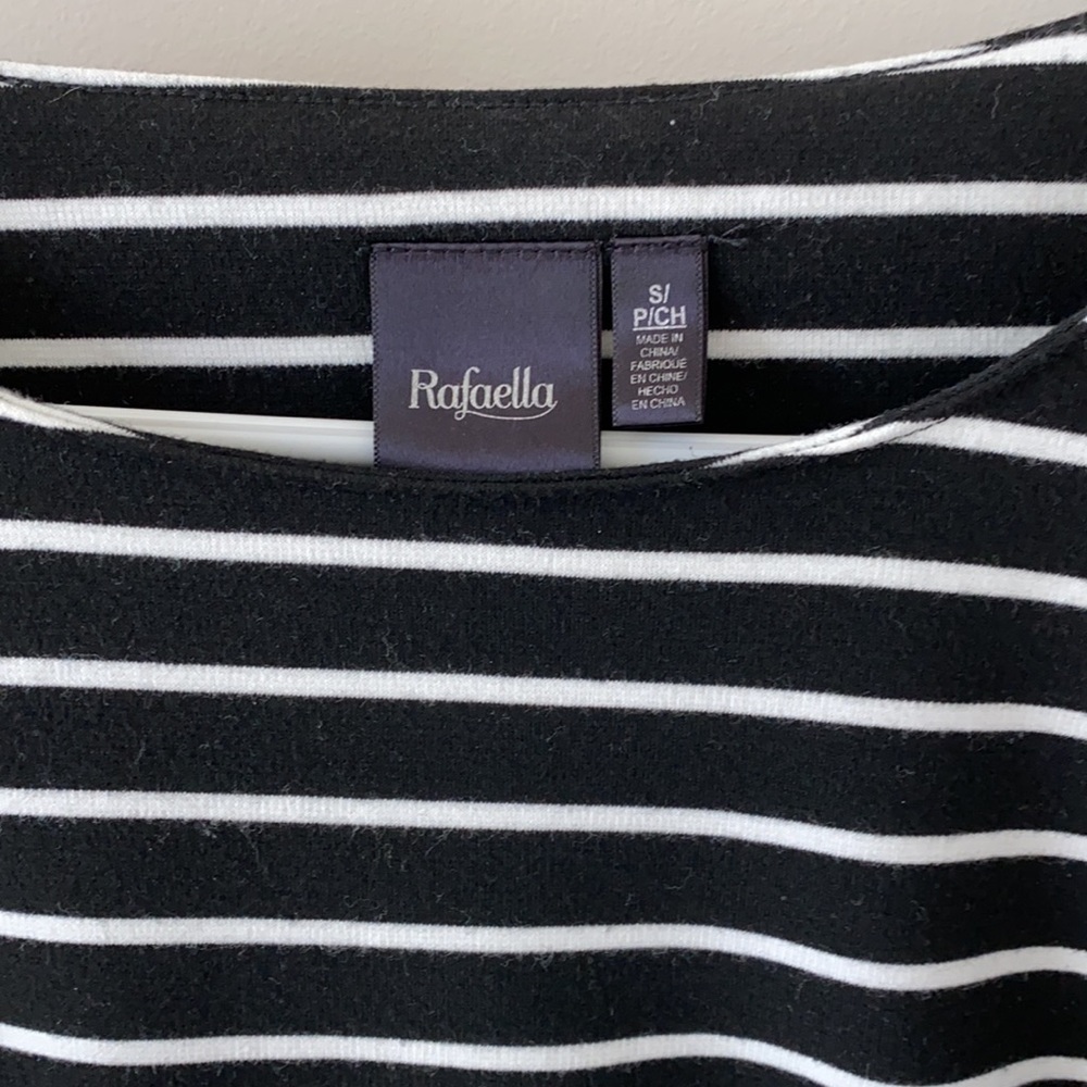 Stripe Ruffle Sleeve Top - Picture 2 of 3